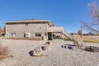 Near Sevier Valley Center: Aurora Home w/ Views! - parking