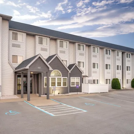 Spark by Hilton Clarion