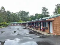 Boonah Motel - parking