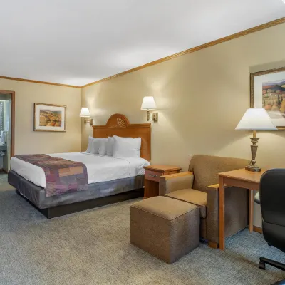 Best Western Country Inn - North Hotels near Grace Baptist Church