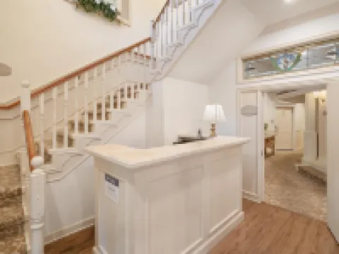 Best Western Grandmas Feather Bed Hotels in Juneau