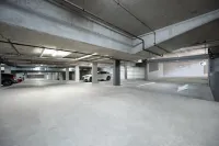 MainStay Suites Kew - Parking