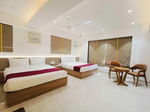 MURLI HOTEL LUXURY ROOMS