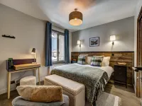 Central Chamonix Apartment with Views