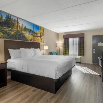 Clarion Pointe Kimball by Choice Hotels