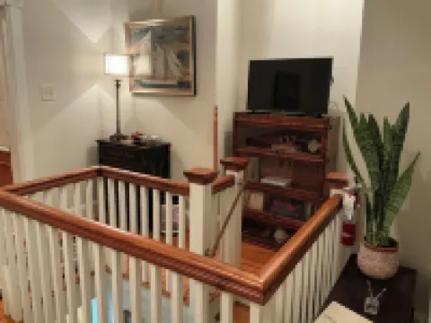 Magnolia House Bed & Breakfast