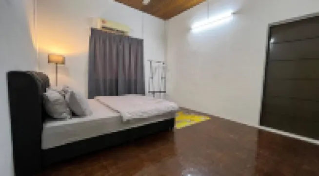 Bayan Lepas Getaway - Nature Views & BBQ Haven - 3-Star