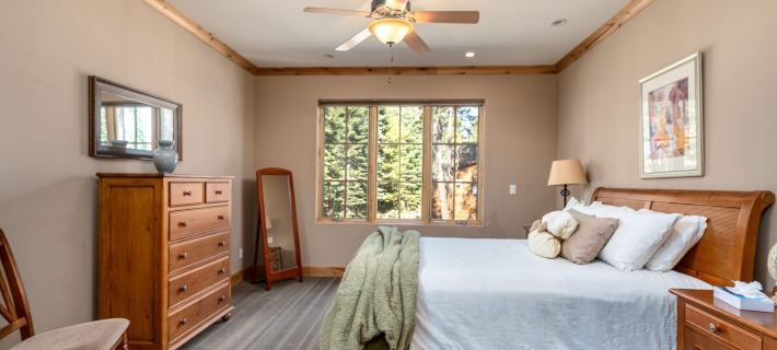 Modern Condo- Jacuzzi Tub SM #201 by Bear Valley Vacation Rentals Hotéis em Alpine County