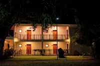 Waters Edge By Serendib Hotels in 