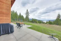 Luxe Mtn-View Escape 5 Mi to Dtwn Priest River! - 4 tähden