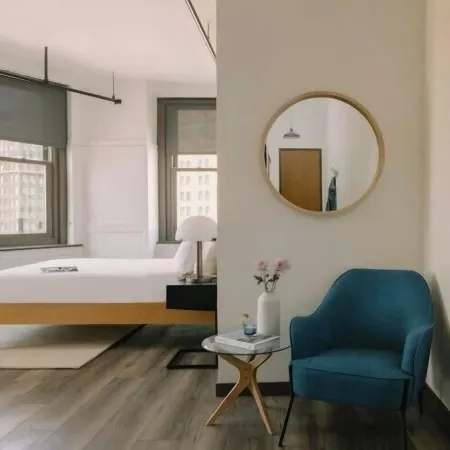 Hotel Houze Detroit Downtown Отели рядом с достопримечательностью «Восточный рынок»