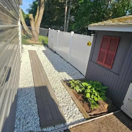 Cozy 1 bedroom basemant apt with private entrance and AC in the heart of Salem