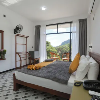 Ivory Canopy resort Hotels near Kital Ella Waterfall