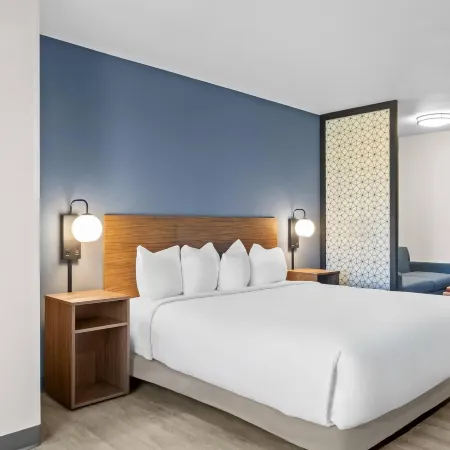 Everhome Suites Bowling Green by Choice Hotels