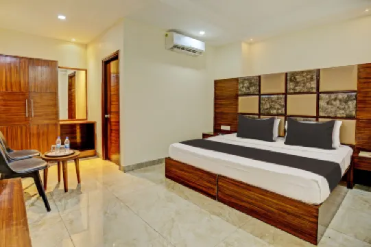 Super Townhouse Eastern View Formerly Vihaan Residency Hotels in 