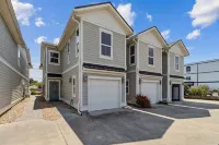 Seven Seas Townhome - Pet Friendly - Fernandina Beach