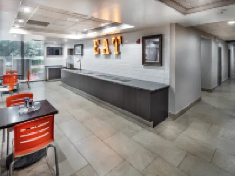 โรงแรม ฮอลิเดย์ อินน์ แอตแลนตา-นอร์ทเลค บาย IHG โรงแรมในแอตแลนตา