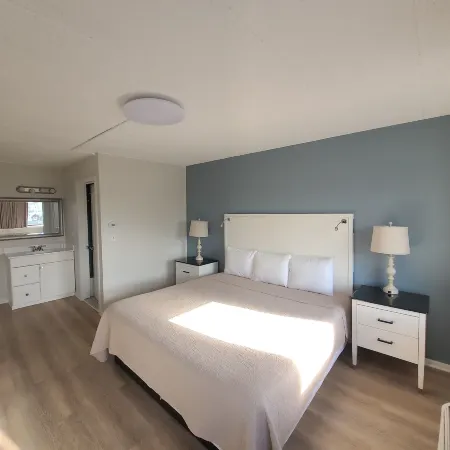 Sand Pebble Motor Lodge