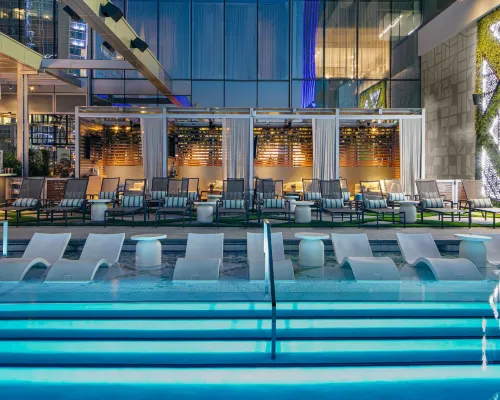 JW Marriott Charlotte Hotels near Hanover Square
