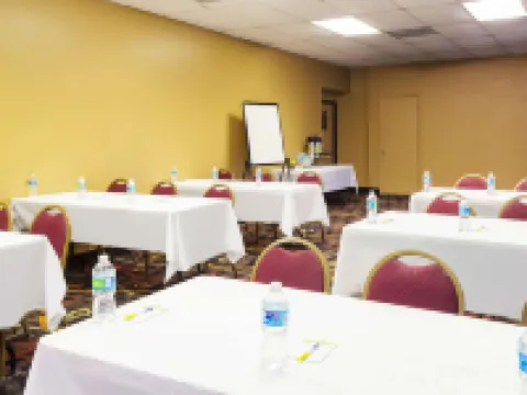 Baymont by Wyndham Lafayette ラファイエットのホテル