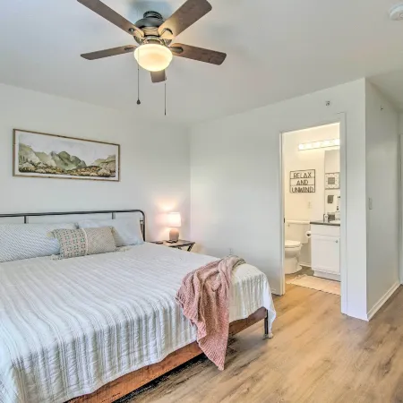 Cozy Branson Retreat w/ Balcony, 2 Mi to 76 Strip