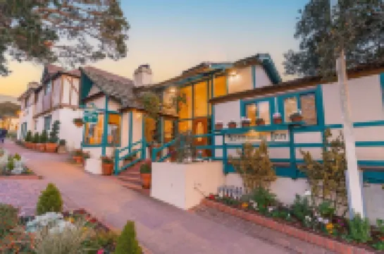 ノルマンディー イン カーメル・プラザ周辺のホテル