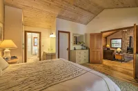 5 Mi to Hiking: Custom Cabin w/ Deck in Arnold! - balcony