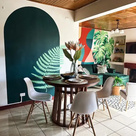 Vibrant Jungle Oasis Apt- Long stays & Medical Tourism, Patio, Fitness Equipment Отели рядом с достопримечательностью «Комплекс «Авенида Эскасу»»
