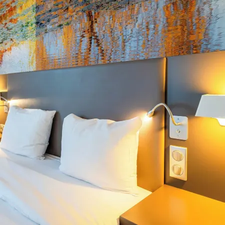 B&B HOME Rueil-Malmaison Gare