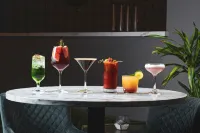 Marriott Downtown at CF Toronto Eaton Centre - ที่มีบาร์