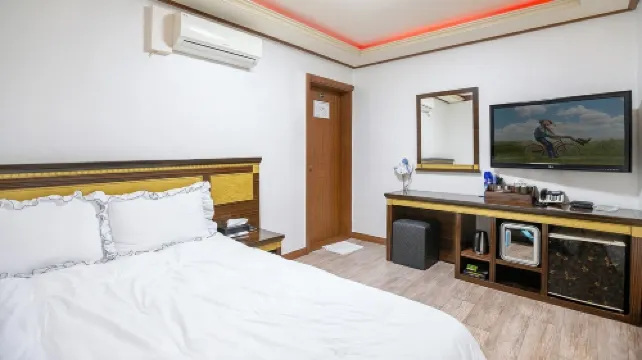 Geojedo Queen Motel Pension