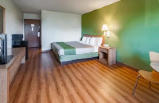 Motel 6 Drums, PA