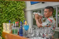 Hotel Be la Sierra - bar