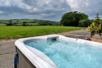Countryside Cottage With Private hot Tub, No Deposit - 4 stjerner