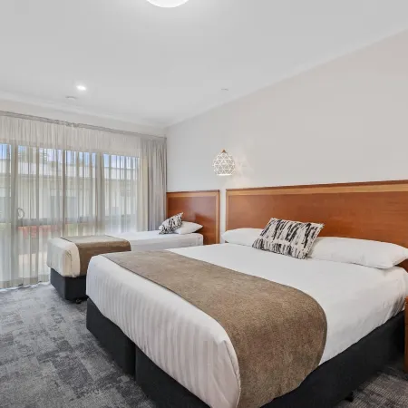 Comfort Inn Deakin Palms