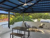 Cute 2bdrm Condo - Across from the beach