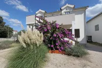 Apartment Lavanda - parking