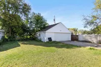 4 bedroom HOUSE – 5 Minutes to MOA & AIRPORT