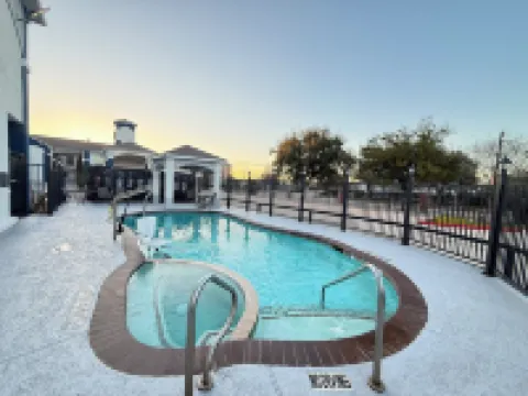 Crystal Inn - Garth Rd Hotels in Baytown