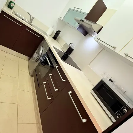 Aphrodite Gardens Modern Apartment