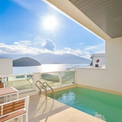 Geoje The Shine Pool Villa Các khách sạn gần Cầu nối cố định Busan Geoje