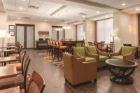 Hampton Inn by Hilton Edmonton/South - Pools