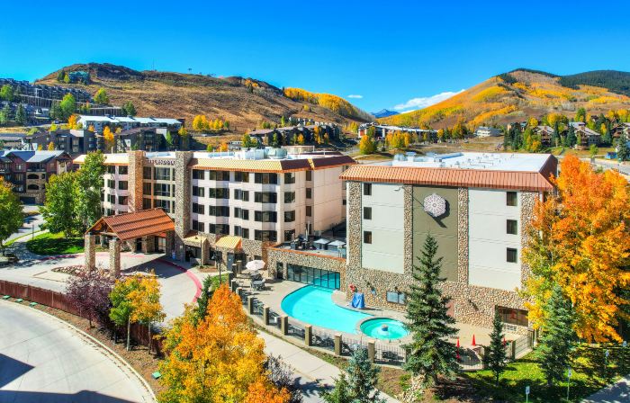 The Grand Lodge Hotel and Suites