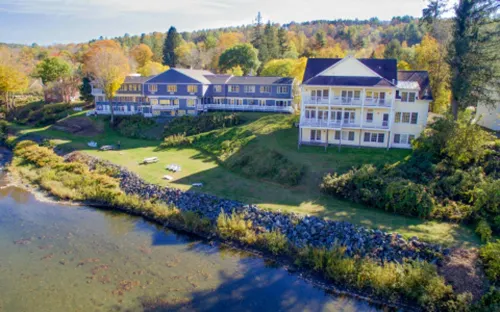 The Shire Woodstock - Pet friendly