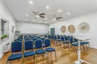 At Home Inn - Pensacola