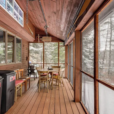 All-season Family Retreat w/ Dock on Loon Lake!