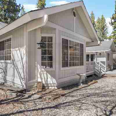 Pinecrest Lodge by Avantstay Game Room + Outdoor Dining Near Big Bear Lake + Slopes Hotel Exterior