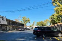 Des Plaines Motel by OYO O'Hare Airport Chicago - Pysäköinti