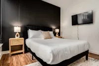 Boulevard Stays - River North - Apartments