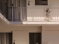 Gold Coast Airport Motel - Only 300 Meters to Airport Terminal Hotels in Bilinga